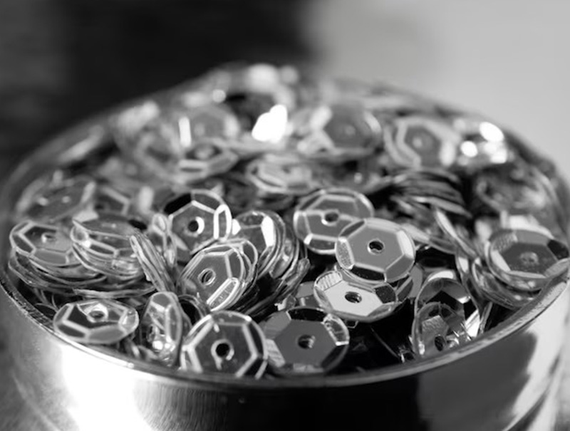 What are the technical difficulties in precision metal stamping parts? And what are the development trends?